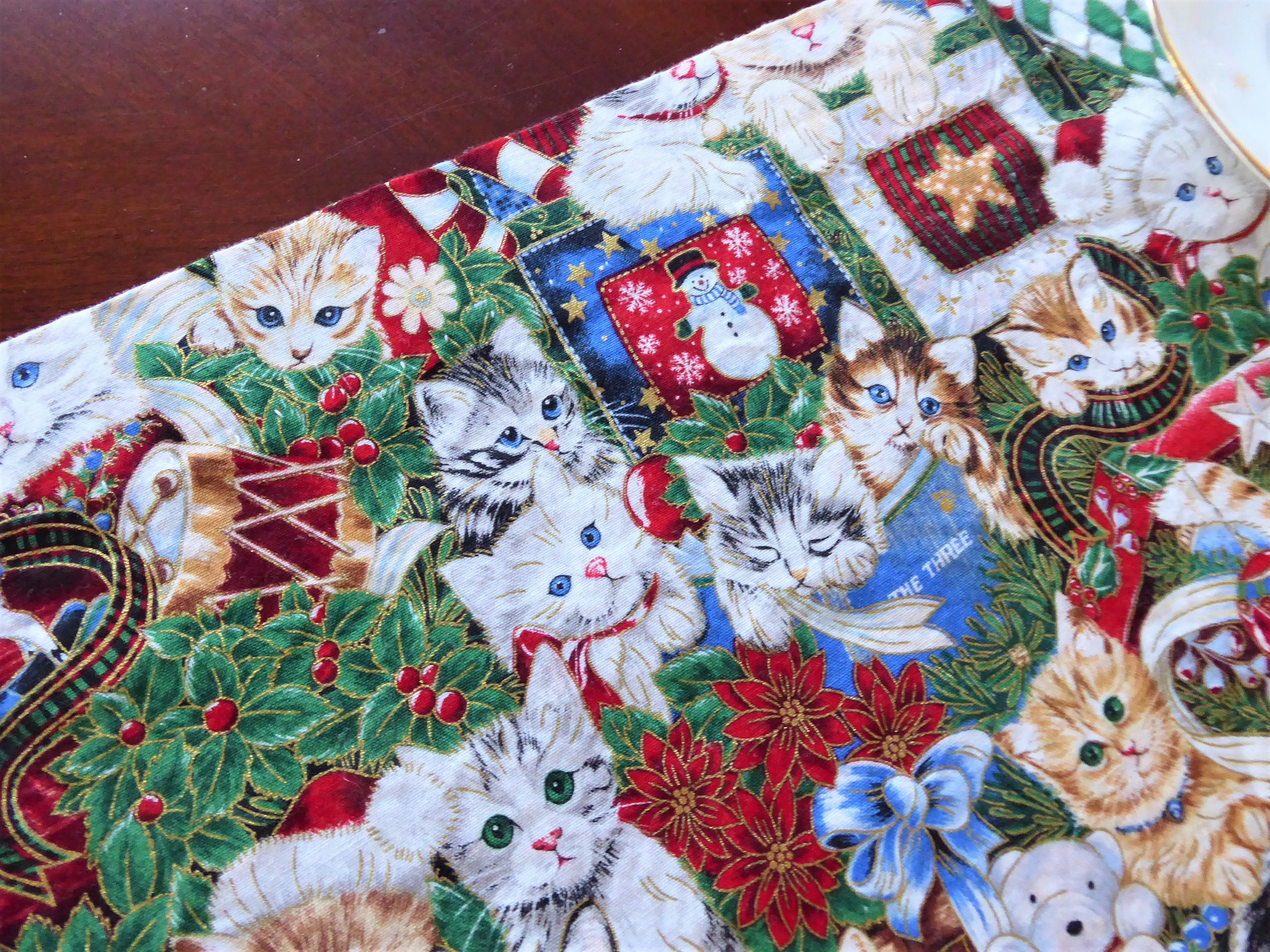 Christmas Kitties Table Runner 39 Inches By 18 Inches Jenny Newland Gold Metallic Handmade