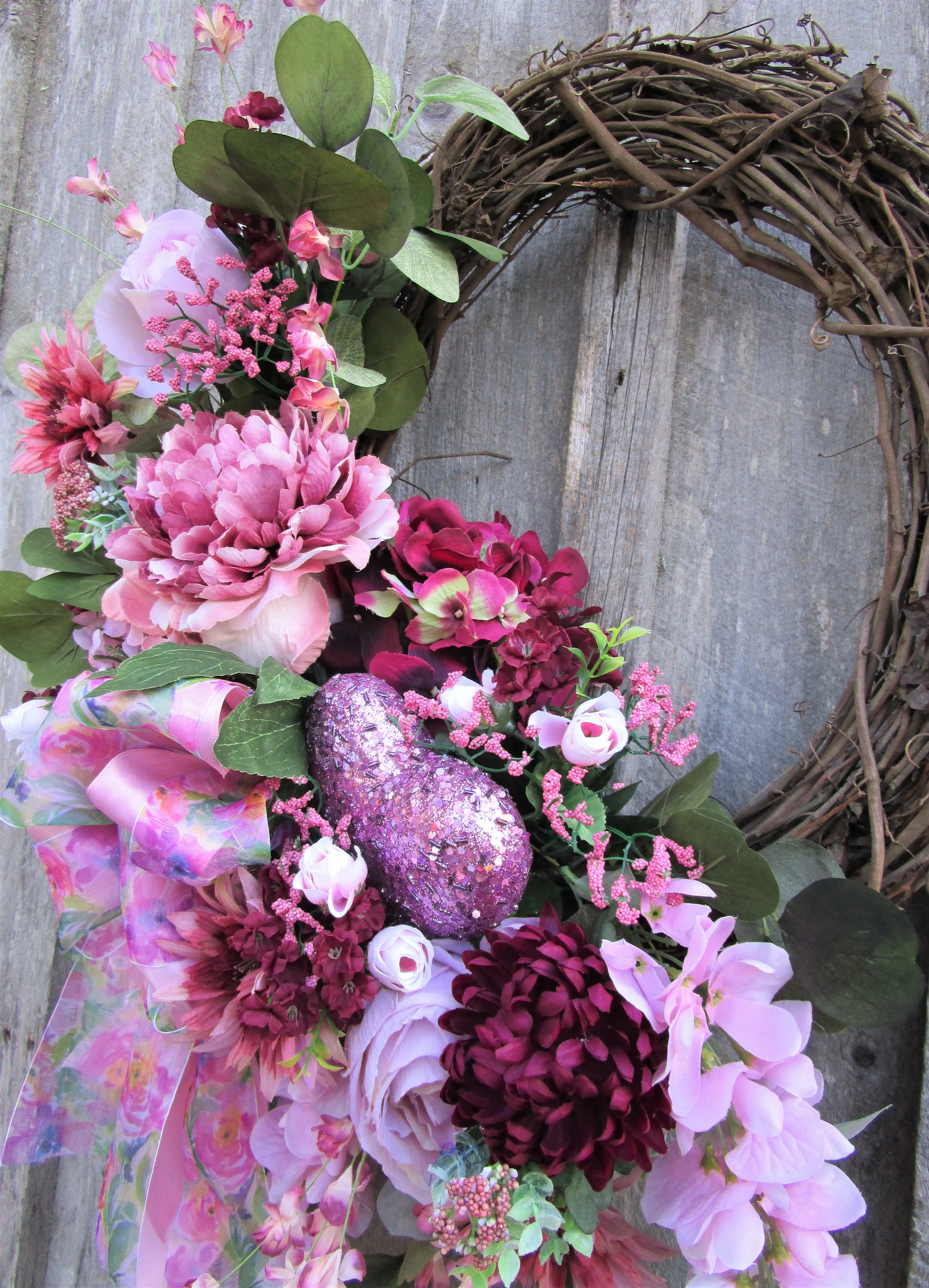 Elegant Victorian Heart Wreath