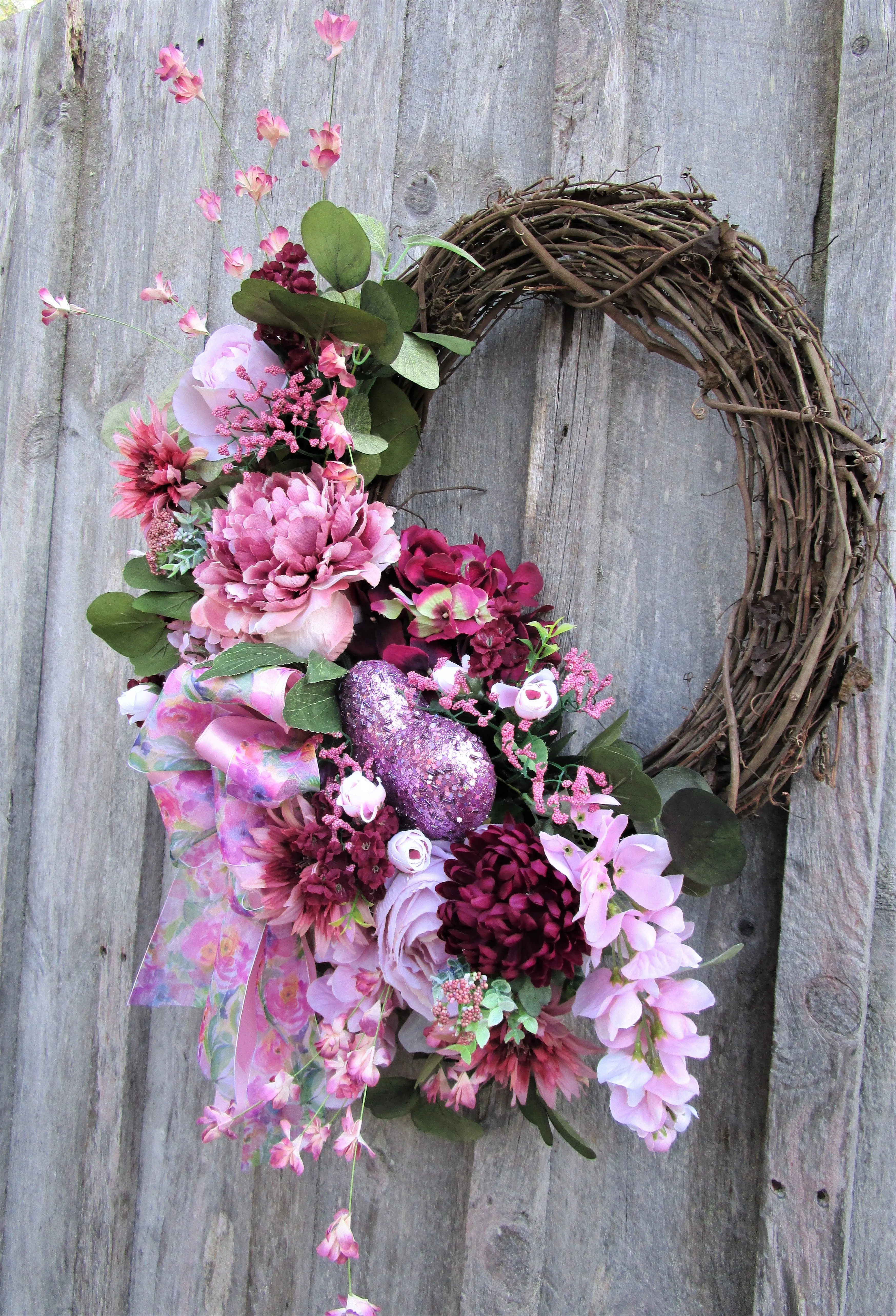 Elegant Victorian Heart Wreath