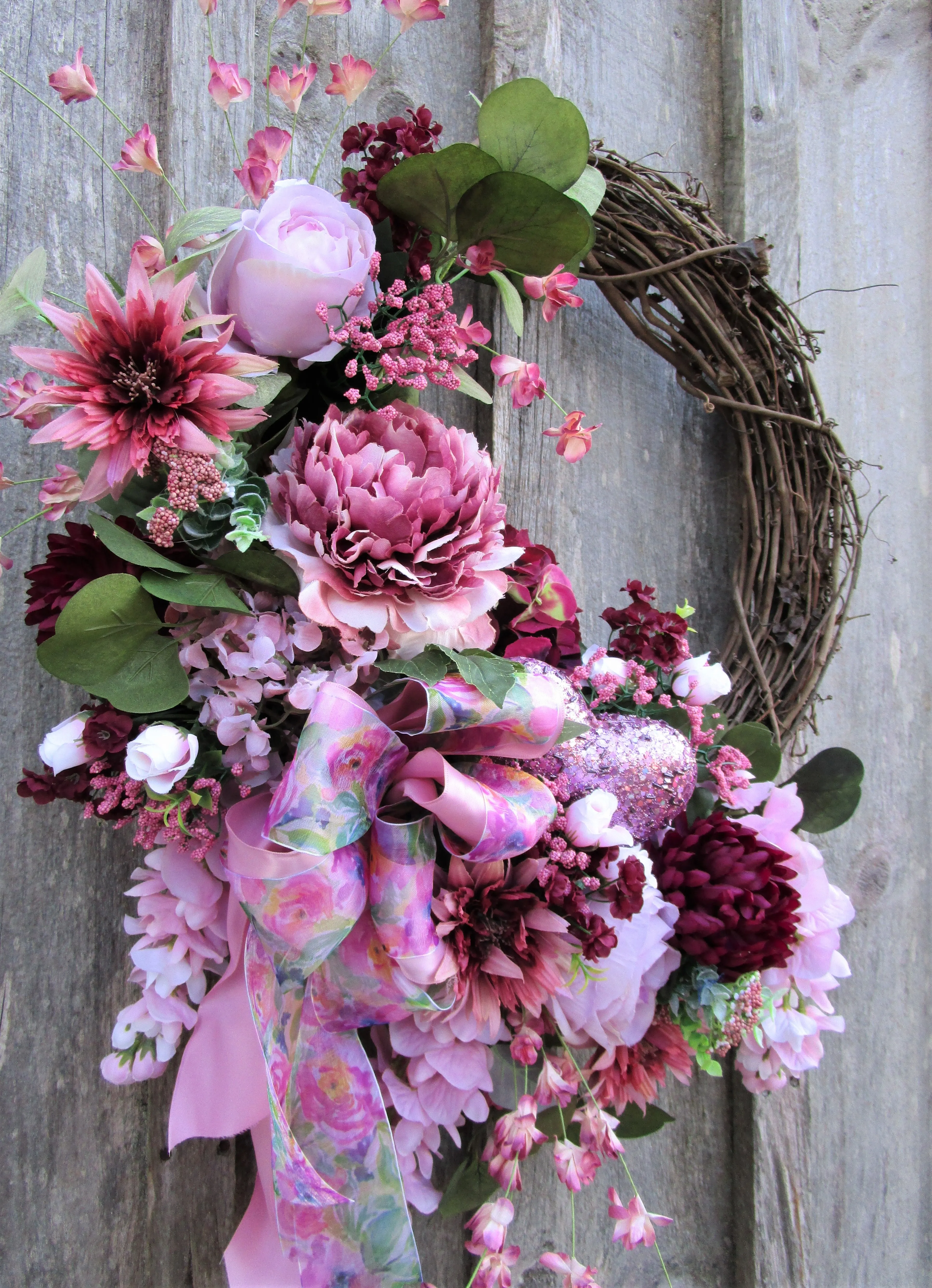 Elegant Victorian Heart Wreath