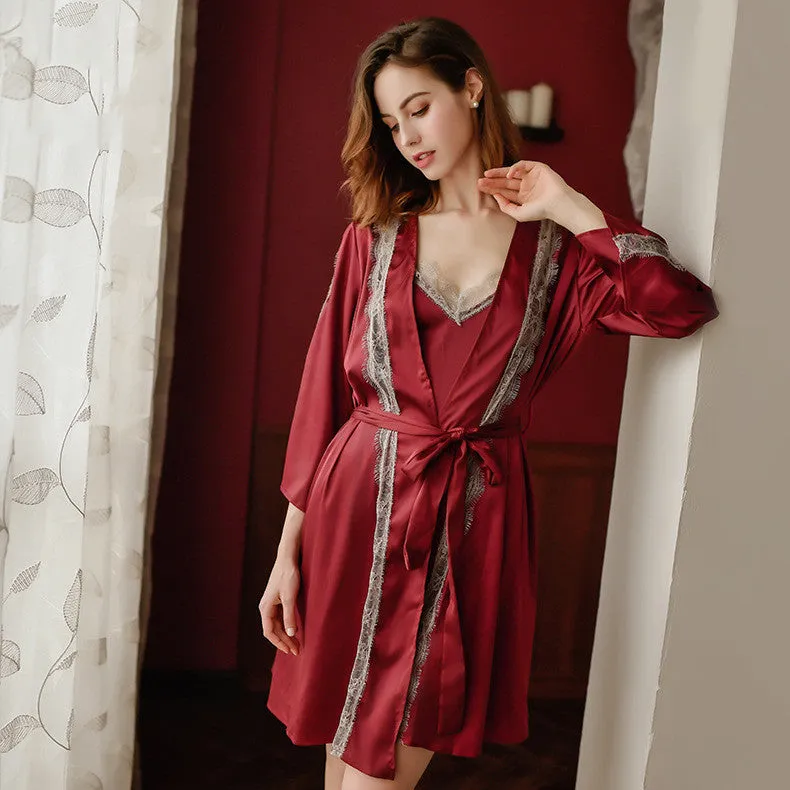 Long-sleeved nightgown