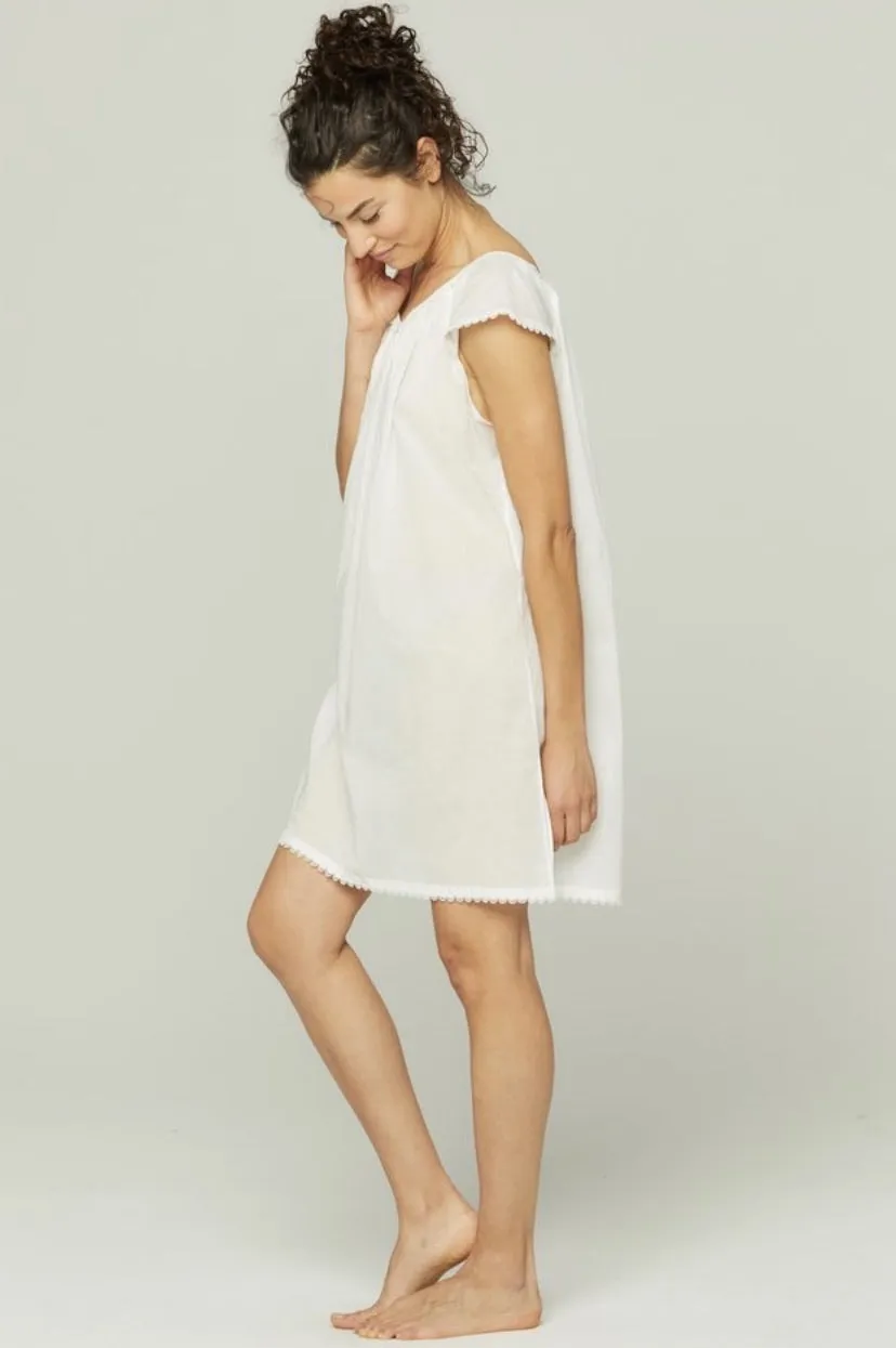 POUR LES FEMMES Cap-sleeve Voile Short Nightdress