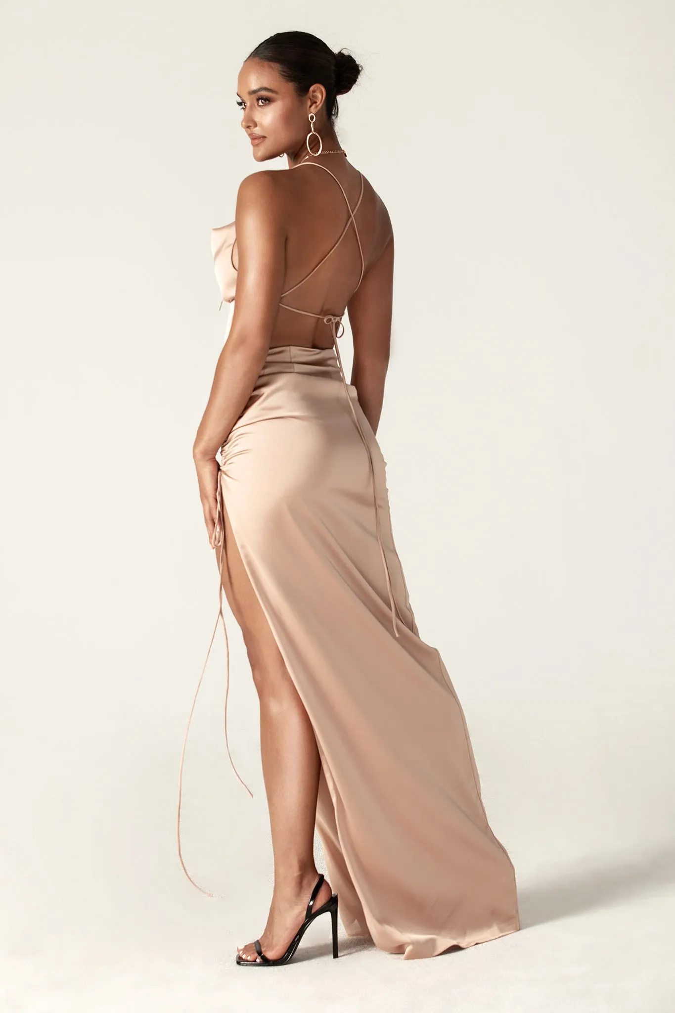 Reva Cowl Neckline Sheath Backless Maxi Dress (Coral)