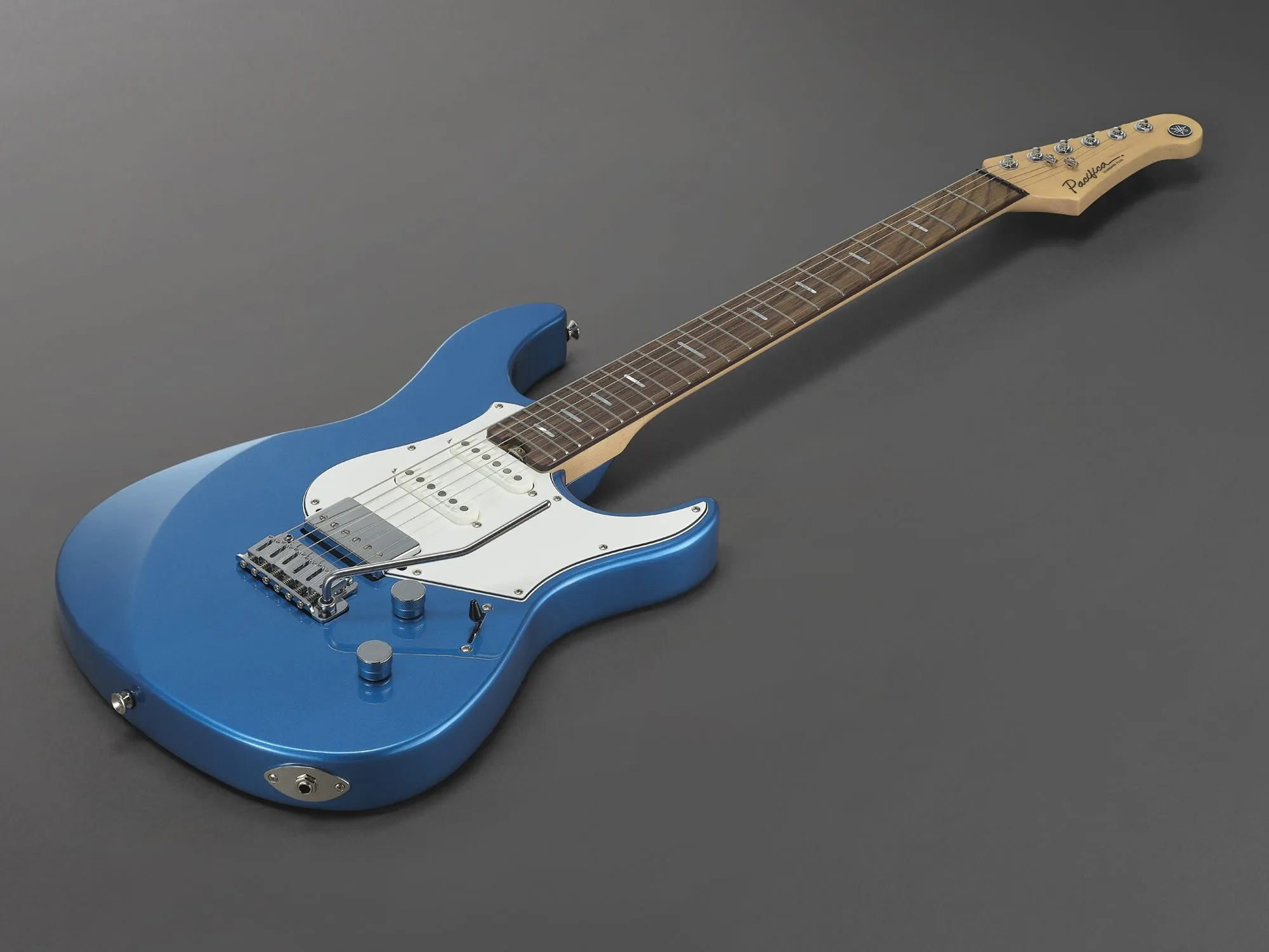 Yamaha Pacifica Standard Plus PACS 12 Electric Guitar - Sparkle Blue